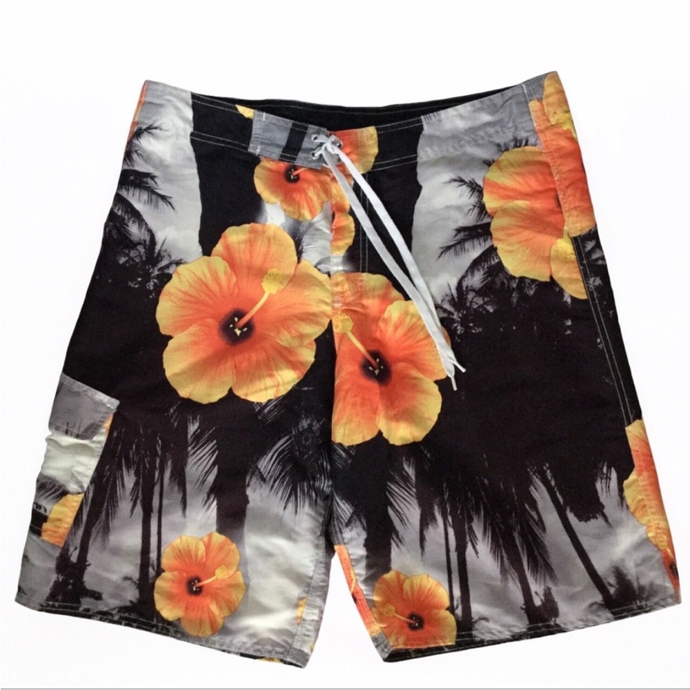 TRESPALMAS | Men’s Palm Tree & Hibiscus Floral Board Shorts